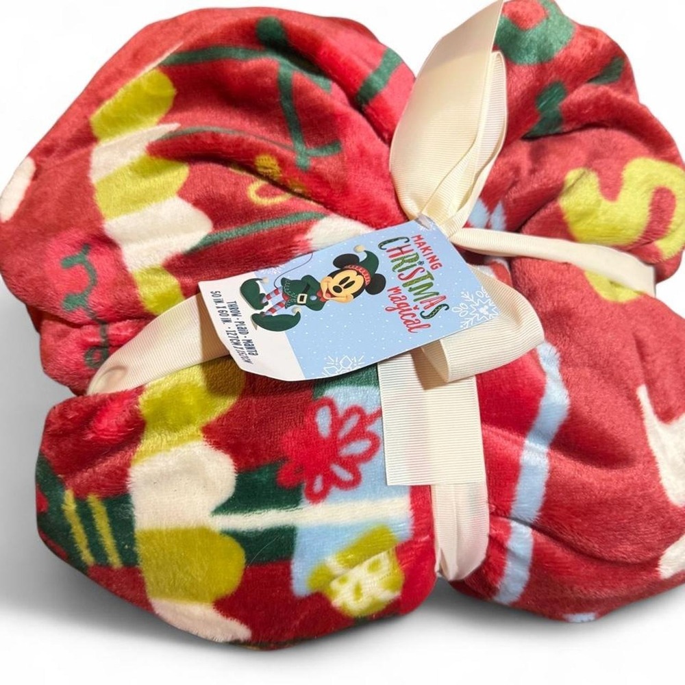 NWT Disney Christmas blanket